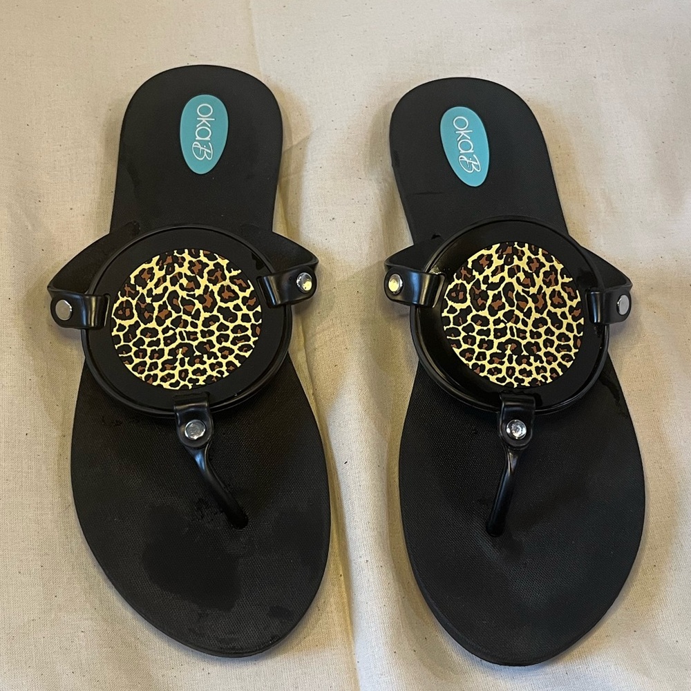 Oka B leopard flip flops size 9